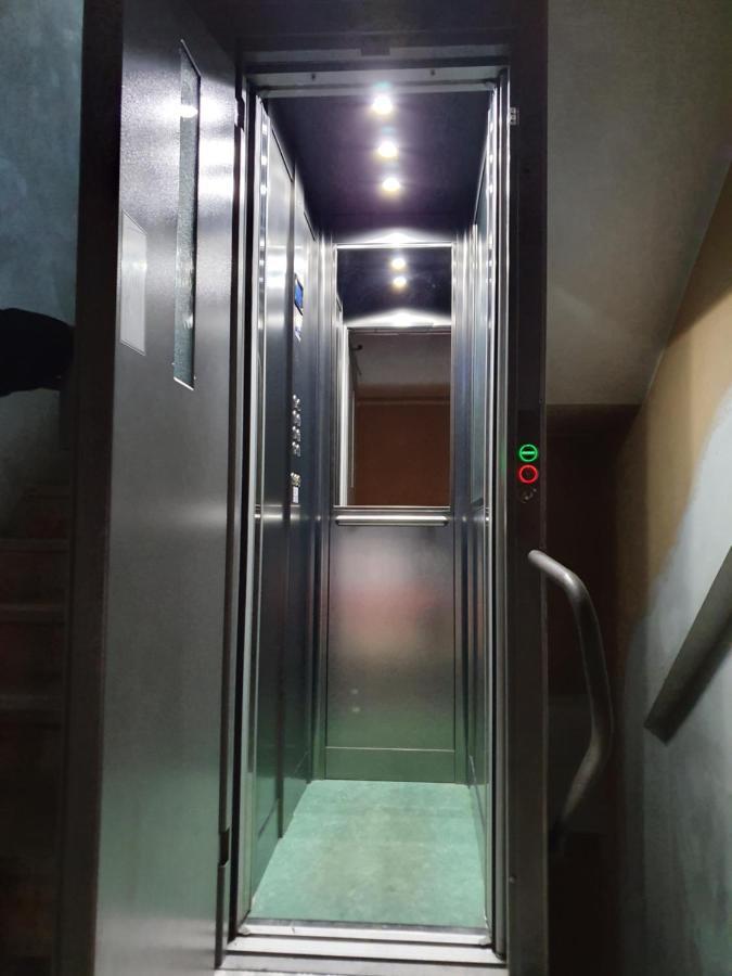 34 Via Giulio Carcano Milan Exterior photo